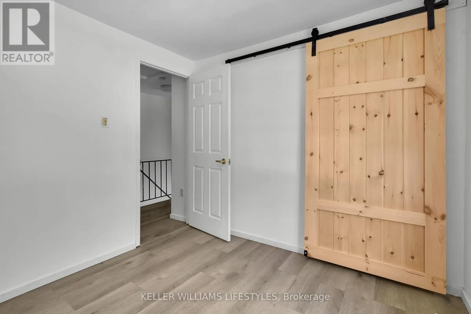 4 - 230 CLARKE ROAD, #4