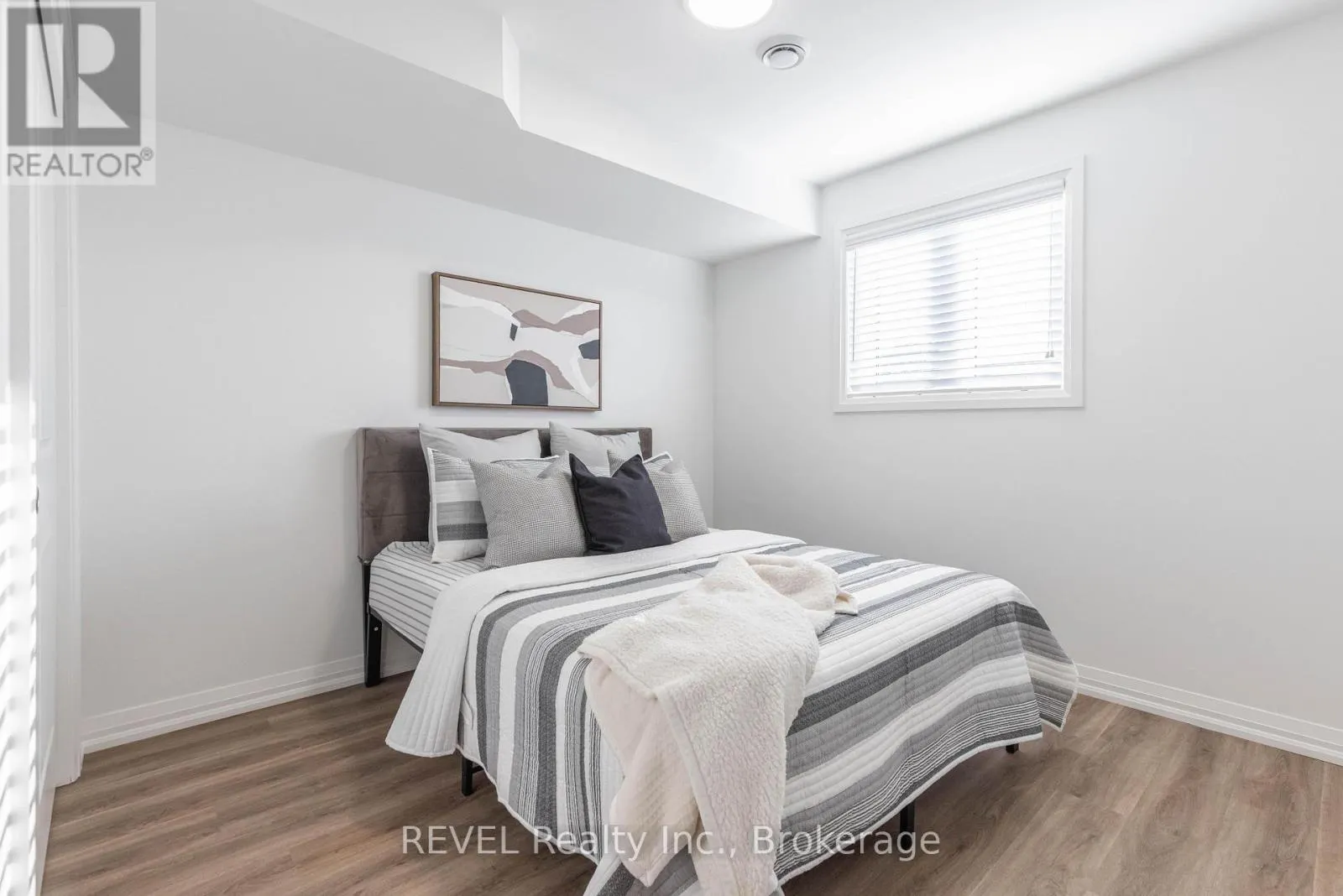 34 - 35 SOUTHWORTH STREET N, #34