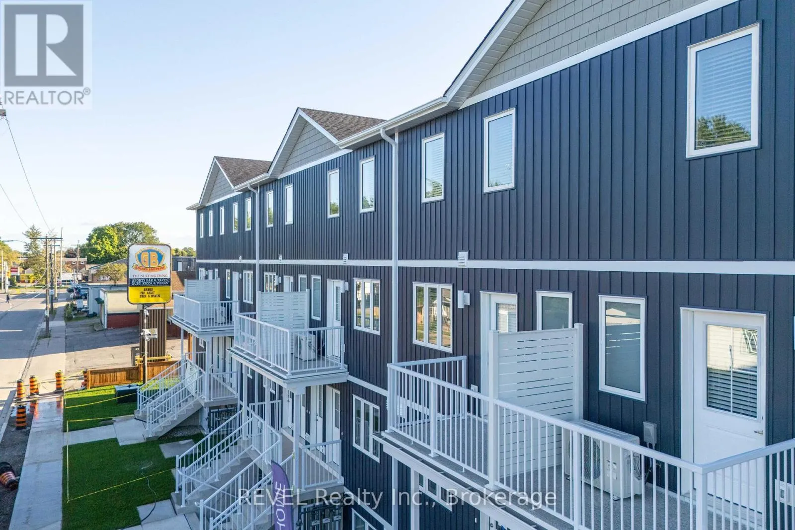 34 - 35 SOUTHWORTH STREET N, #34