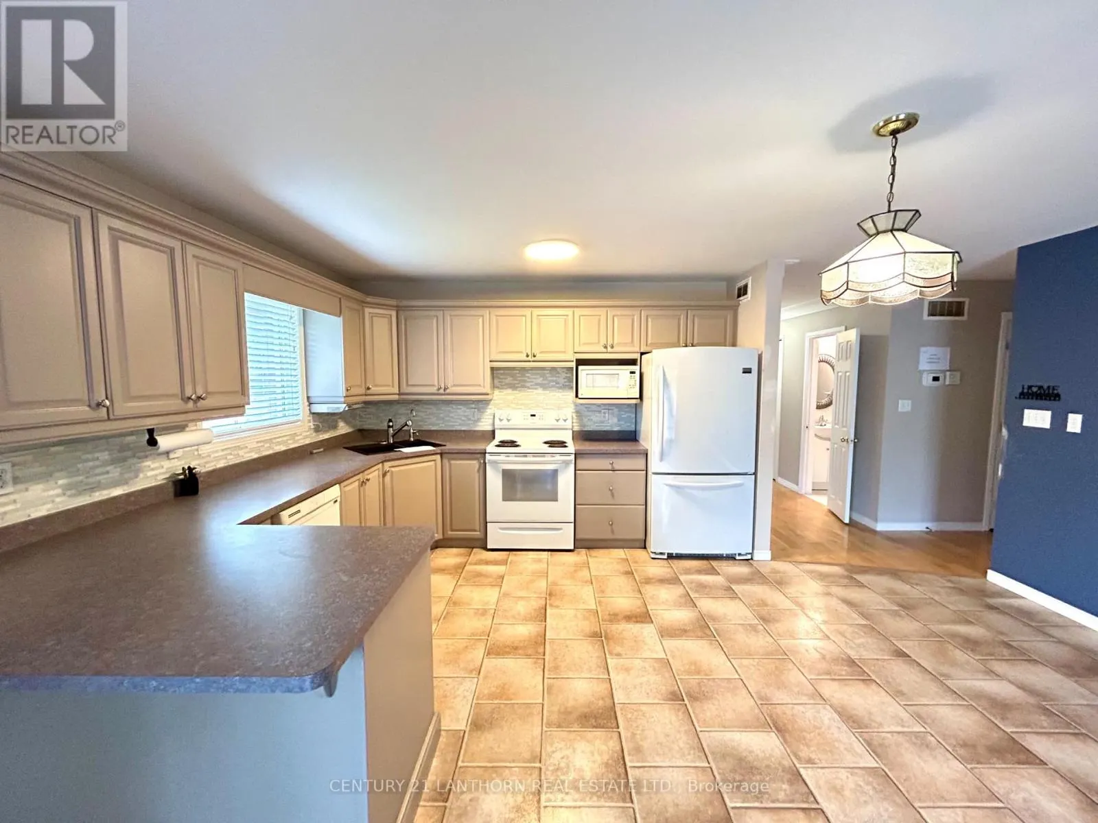 11 SUMAC TERRACE