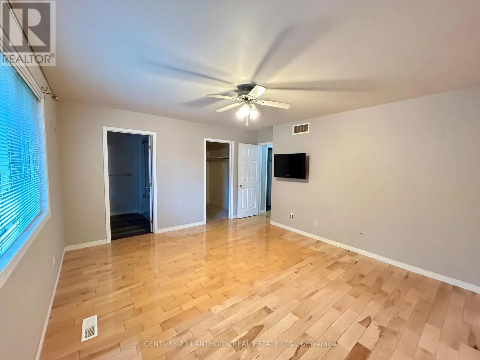 11 SUMAC TERRACE