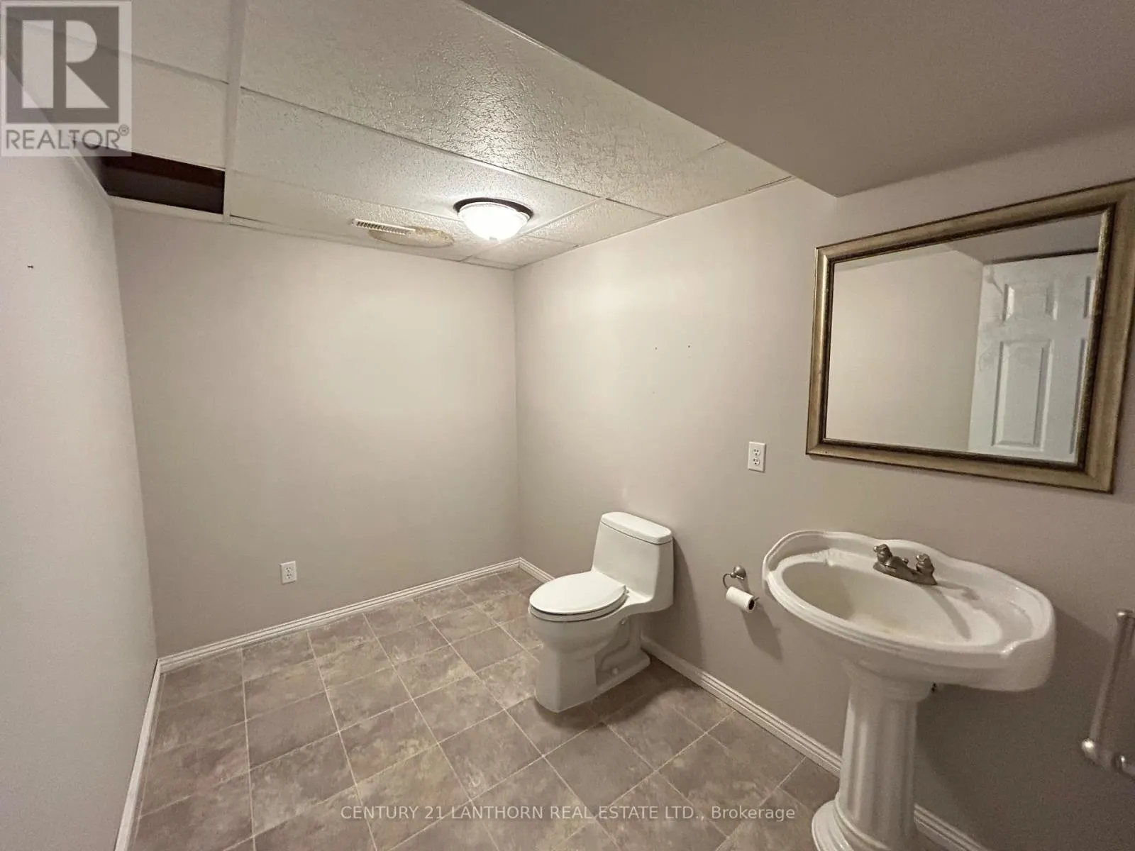 11 SUMAC TERRACE