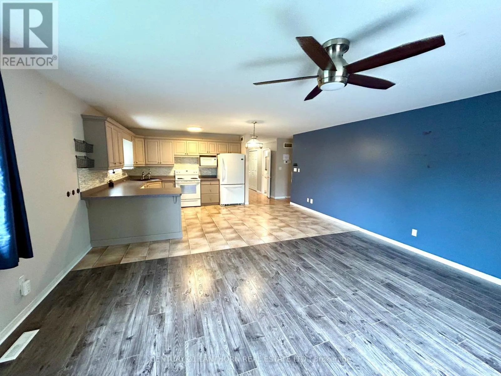 11 SUMAC TERRACE