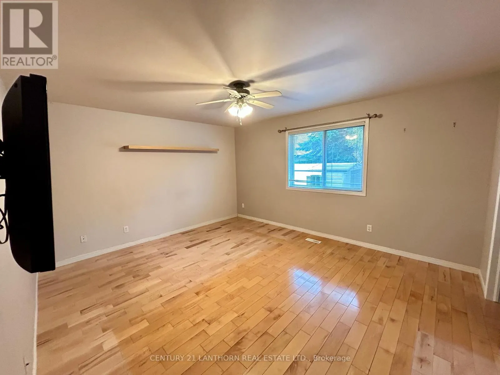 11 SUMAC TERRACE