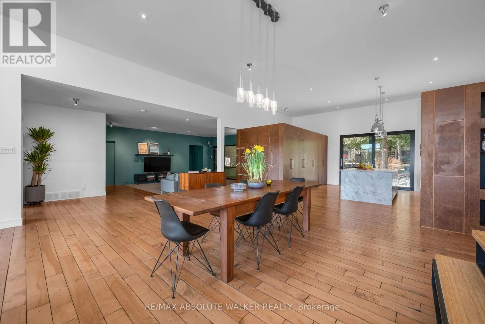 19421 KENYON CONCESSION 1 ROAD