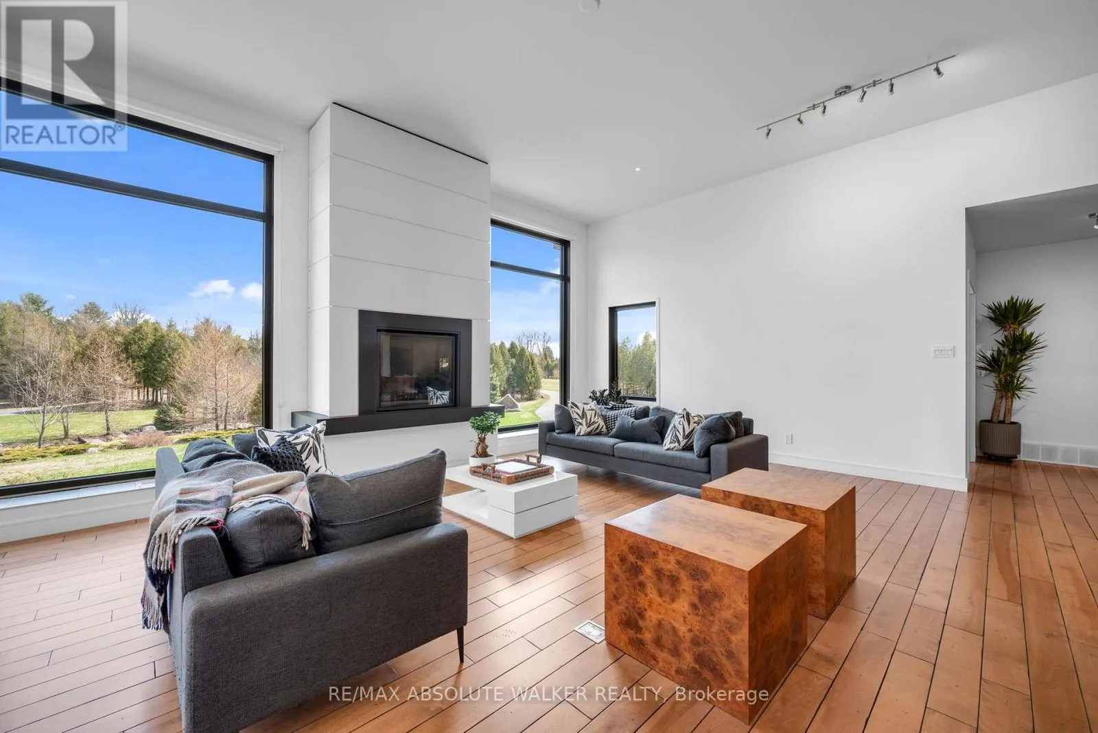 19421 KENYON CONCESSION 1 ROAD