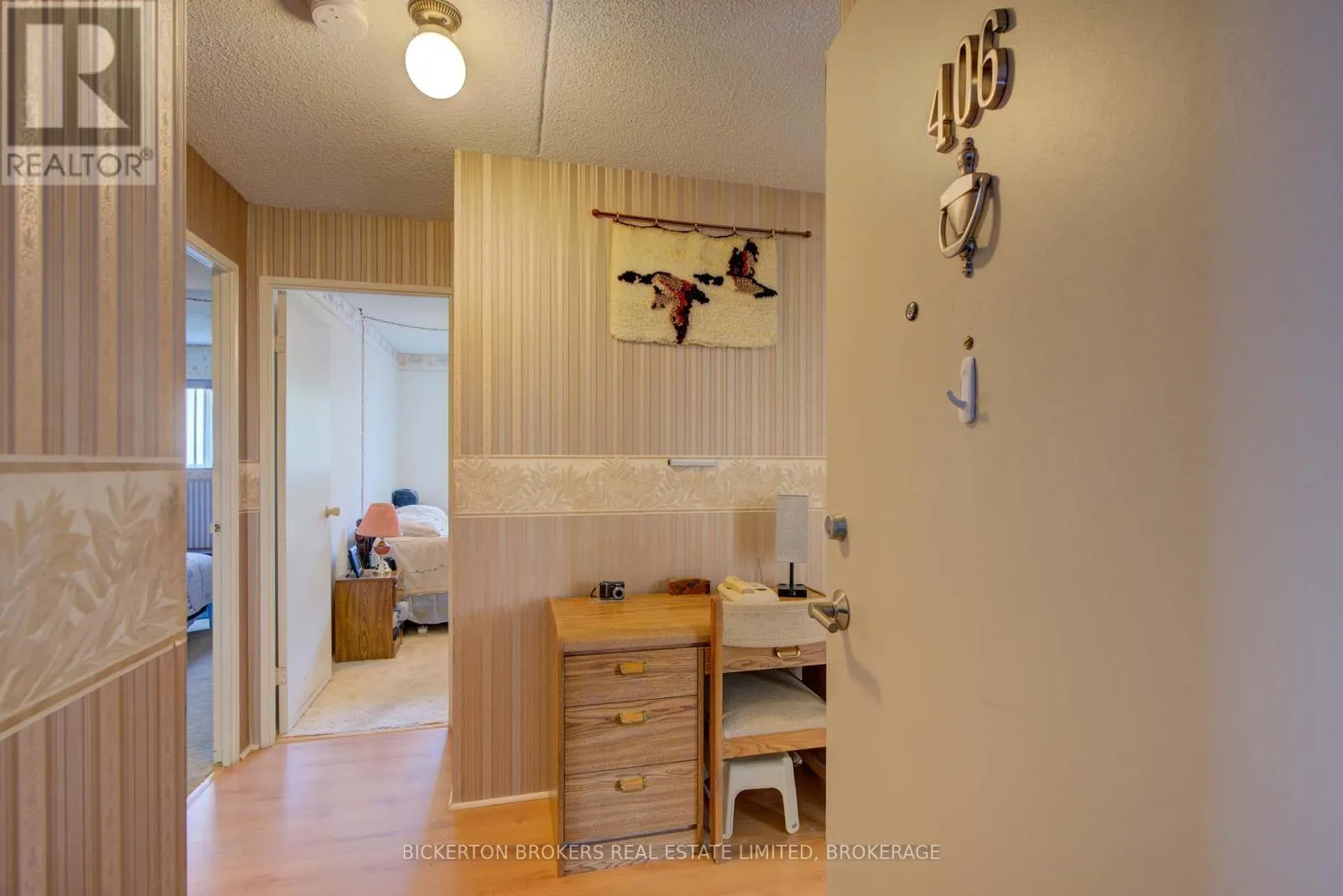 406 - 610 WILLIAM STREET S, #406