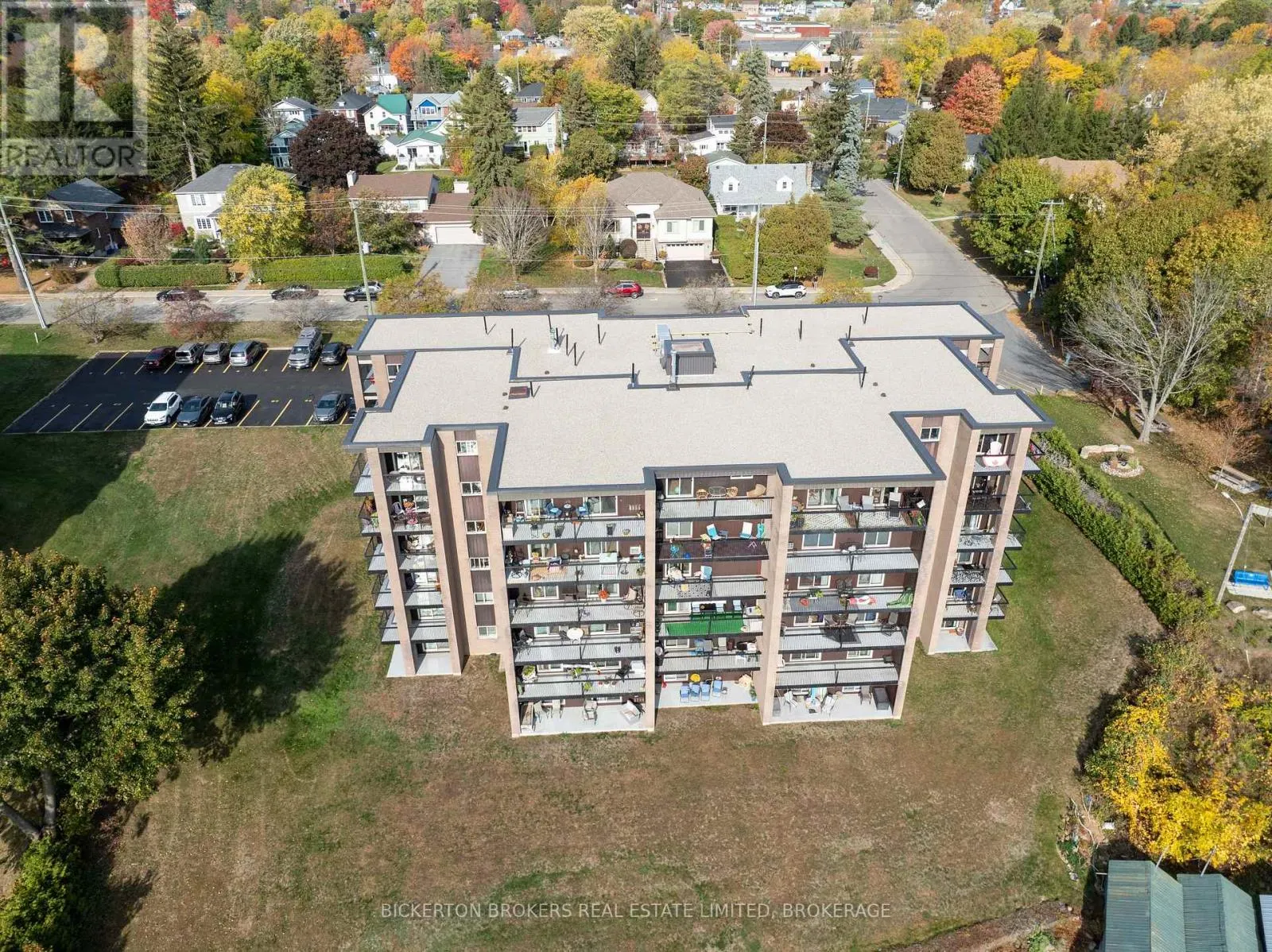 406 - 610 WILLIAM STREET S, #406