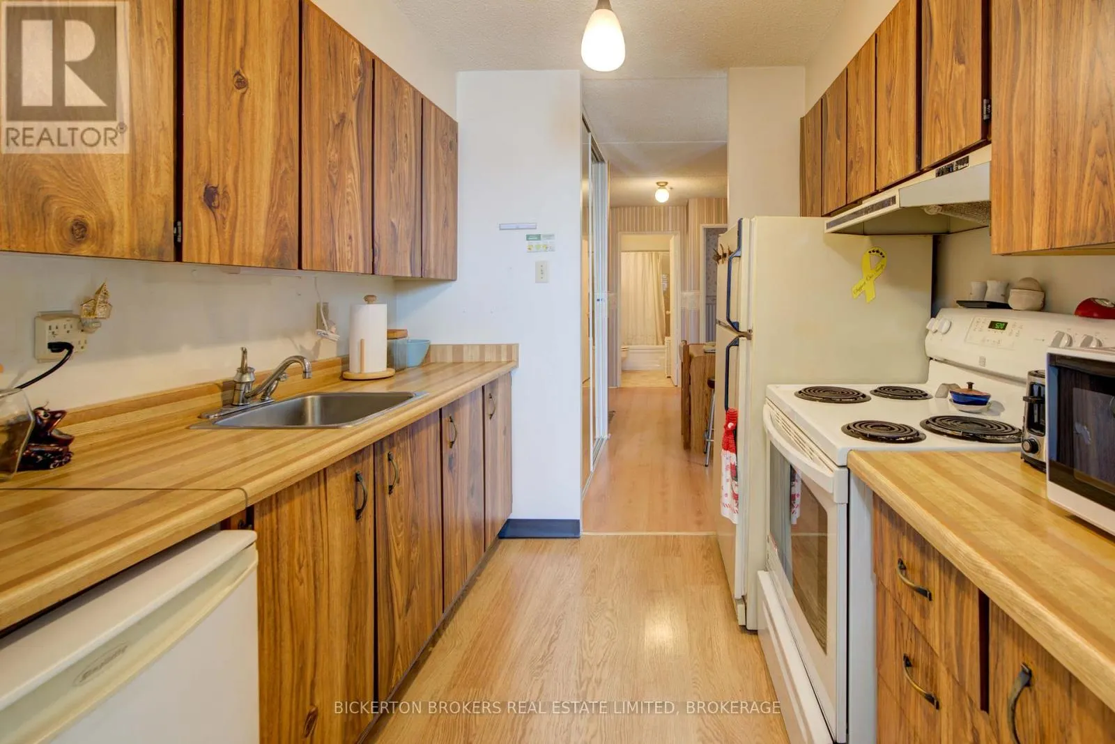 406 - 610 WILLIAM STREET S, #406