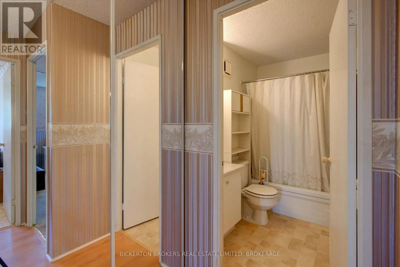 406 - 610 WILLIAM STREET S, #406