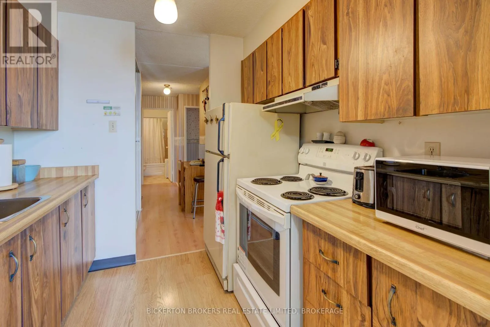 406 - 610 WILLIAM STREET S, #406