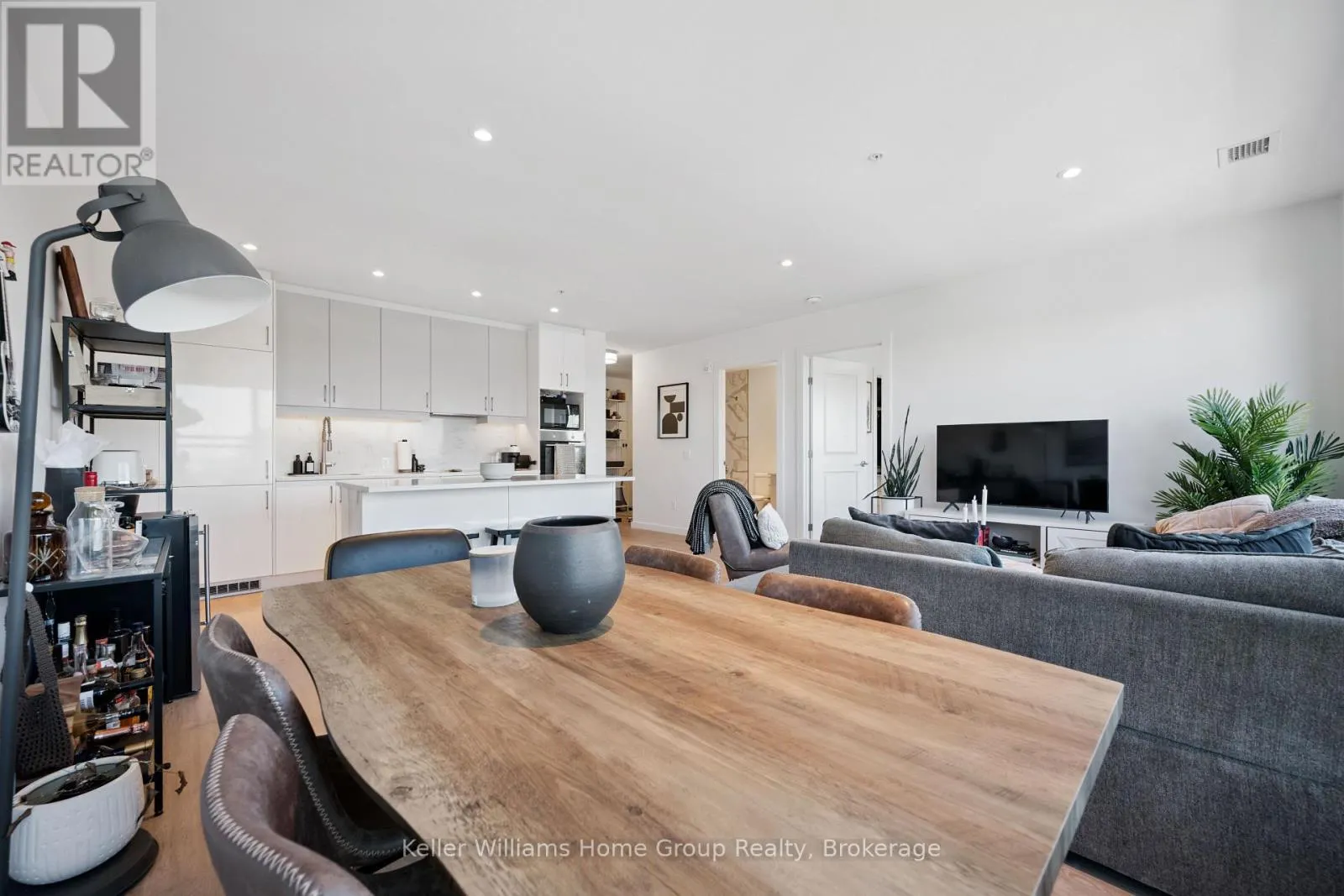 1105 - 181 KING STREET S, #1105