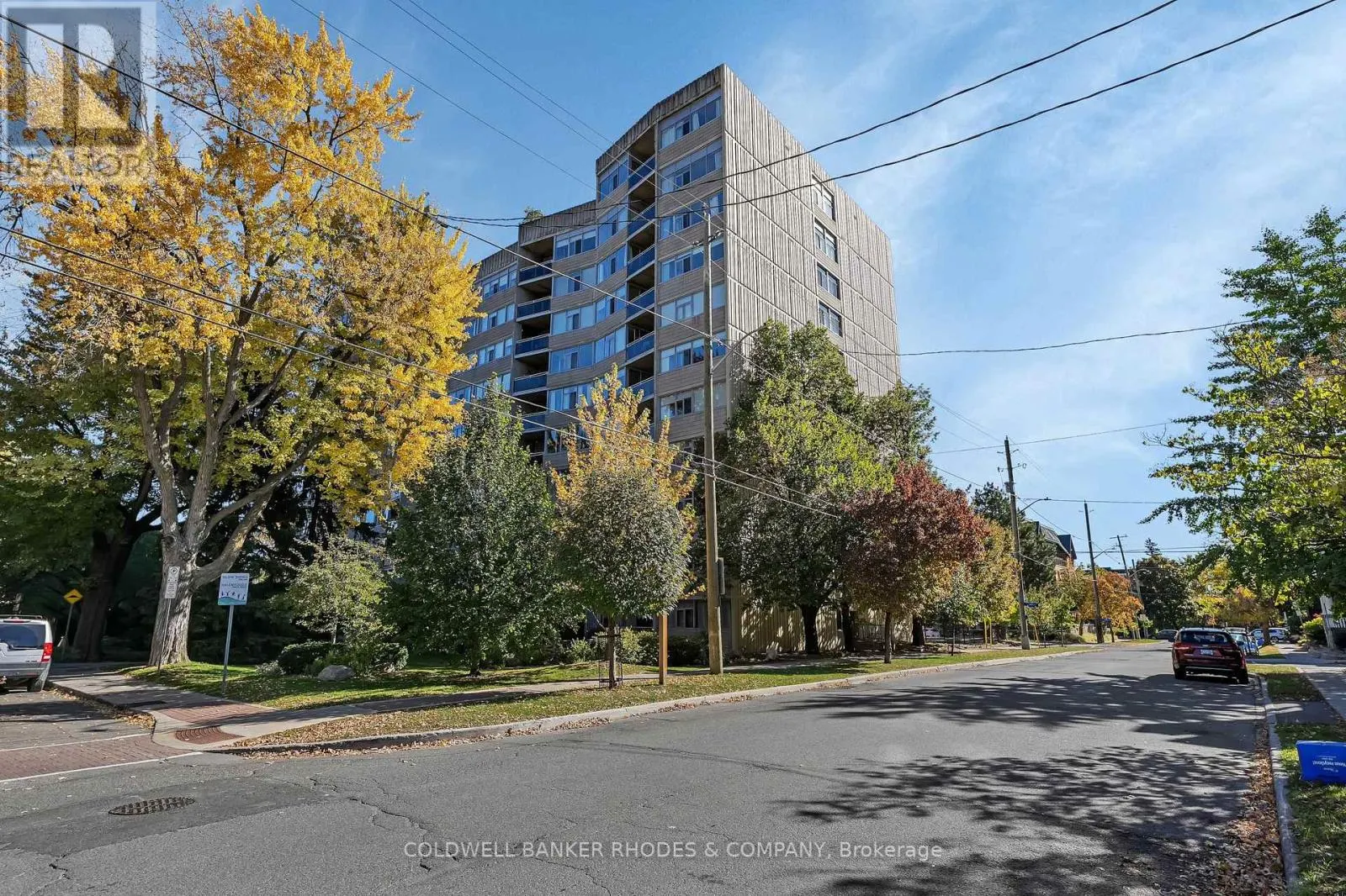 402 - 60 MCLEOD STREET