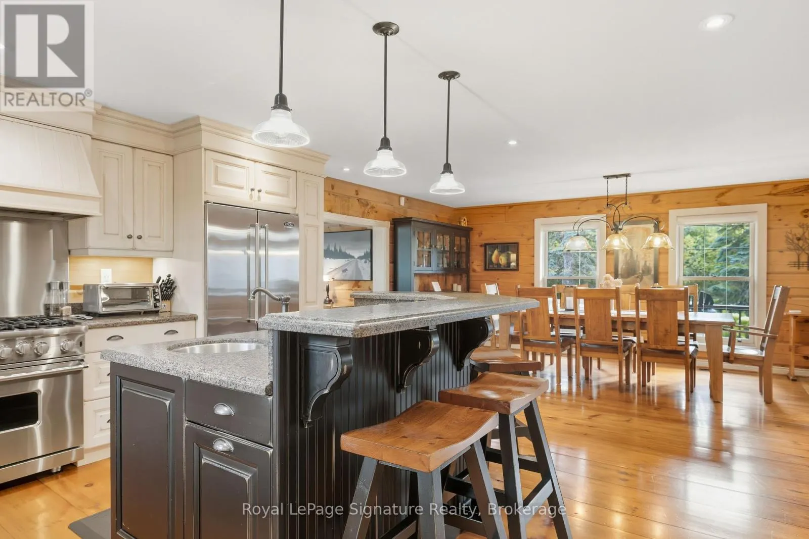 133 OLD LAKESHORE ROAD