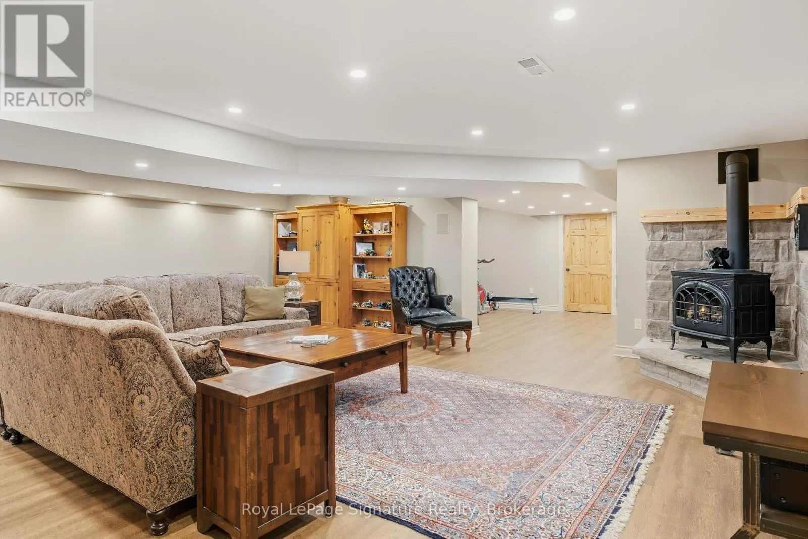 133 OLD LAKESHORE ROAD