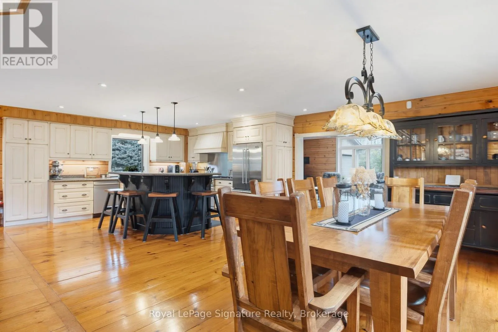 133 OLD LAKESHORE ROAD