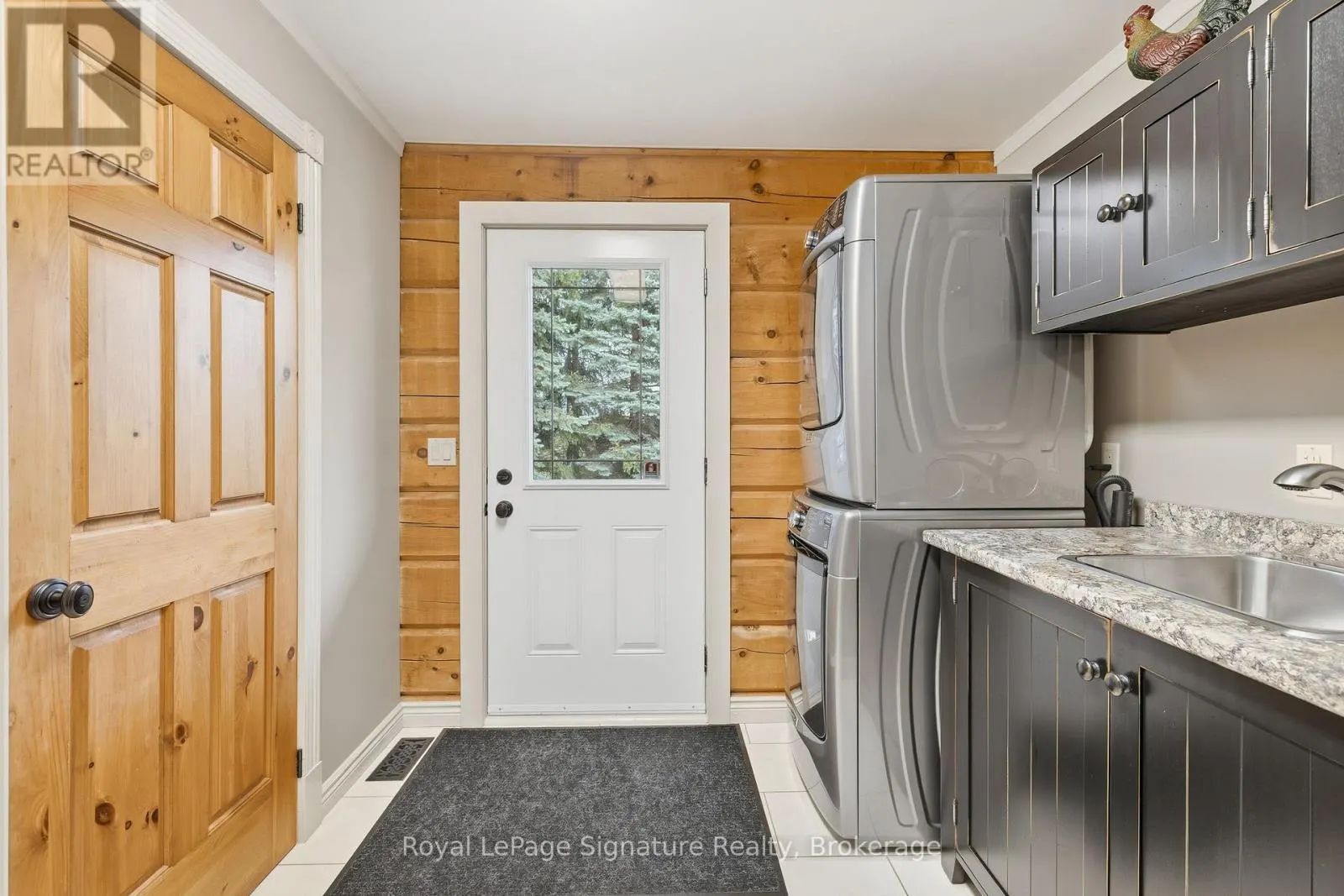 133 OLD LAKESHORE ROAD
