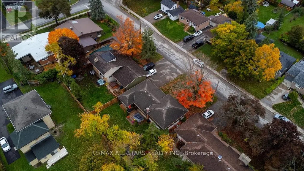 112 ADELAIDE STREET N