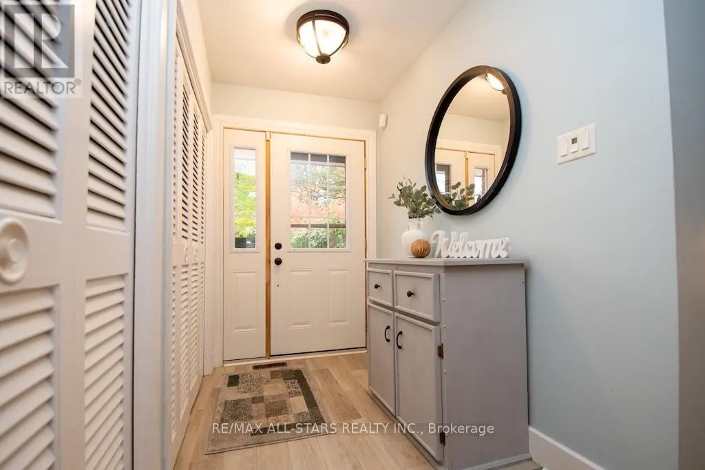 112 ADELAIDE STREET N