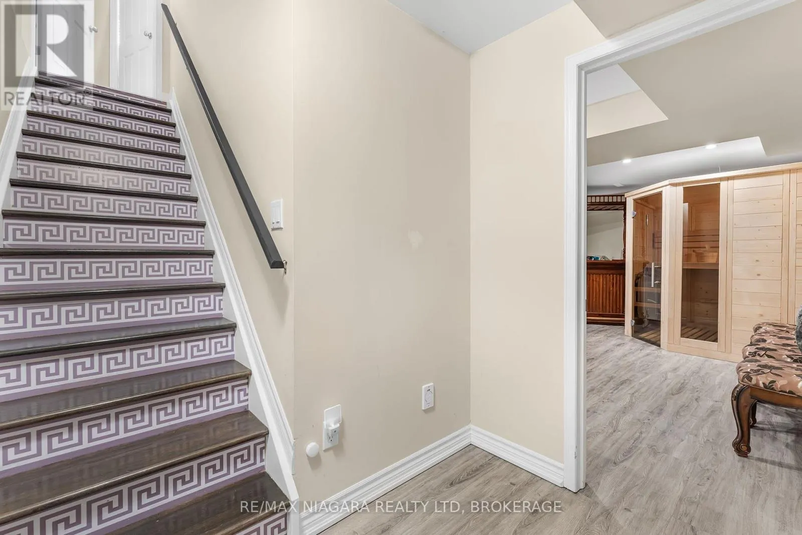 750 LAKESHORE ROAD