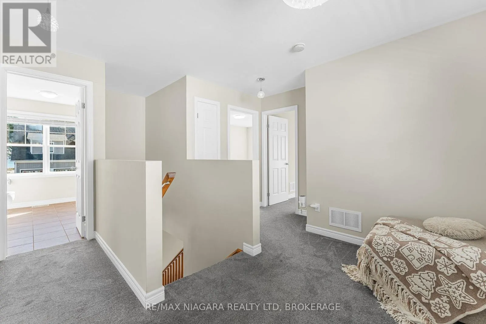 750 LAKESHORE ROAD