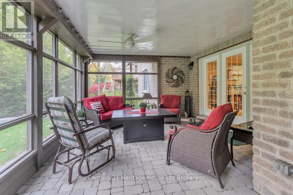 455 PARROTT PLACE