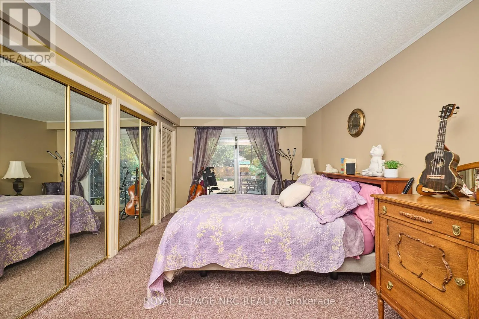 7 HALLCREST AVENUE