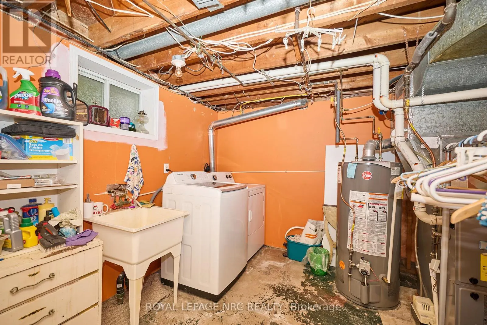 7 HALLCREST AVENUE