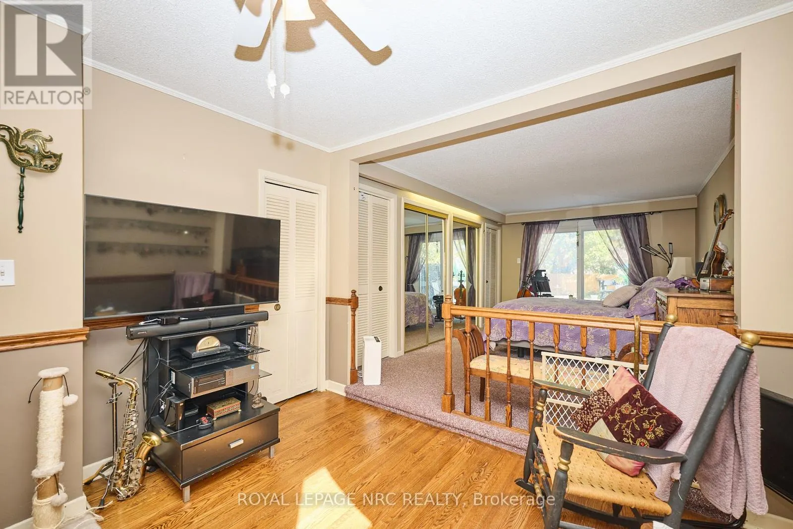 7 HALLCREST AVENUE