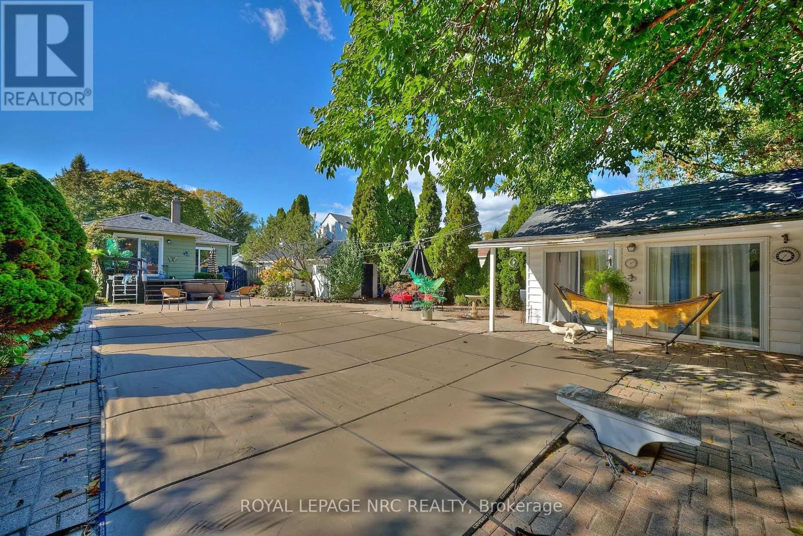 7 HALLCREST AVENUE