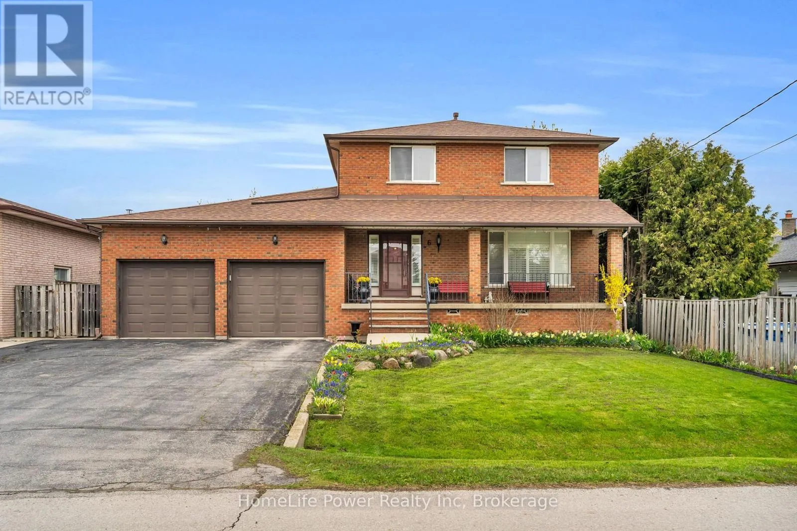 6 LECKIE AVENUE