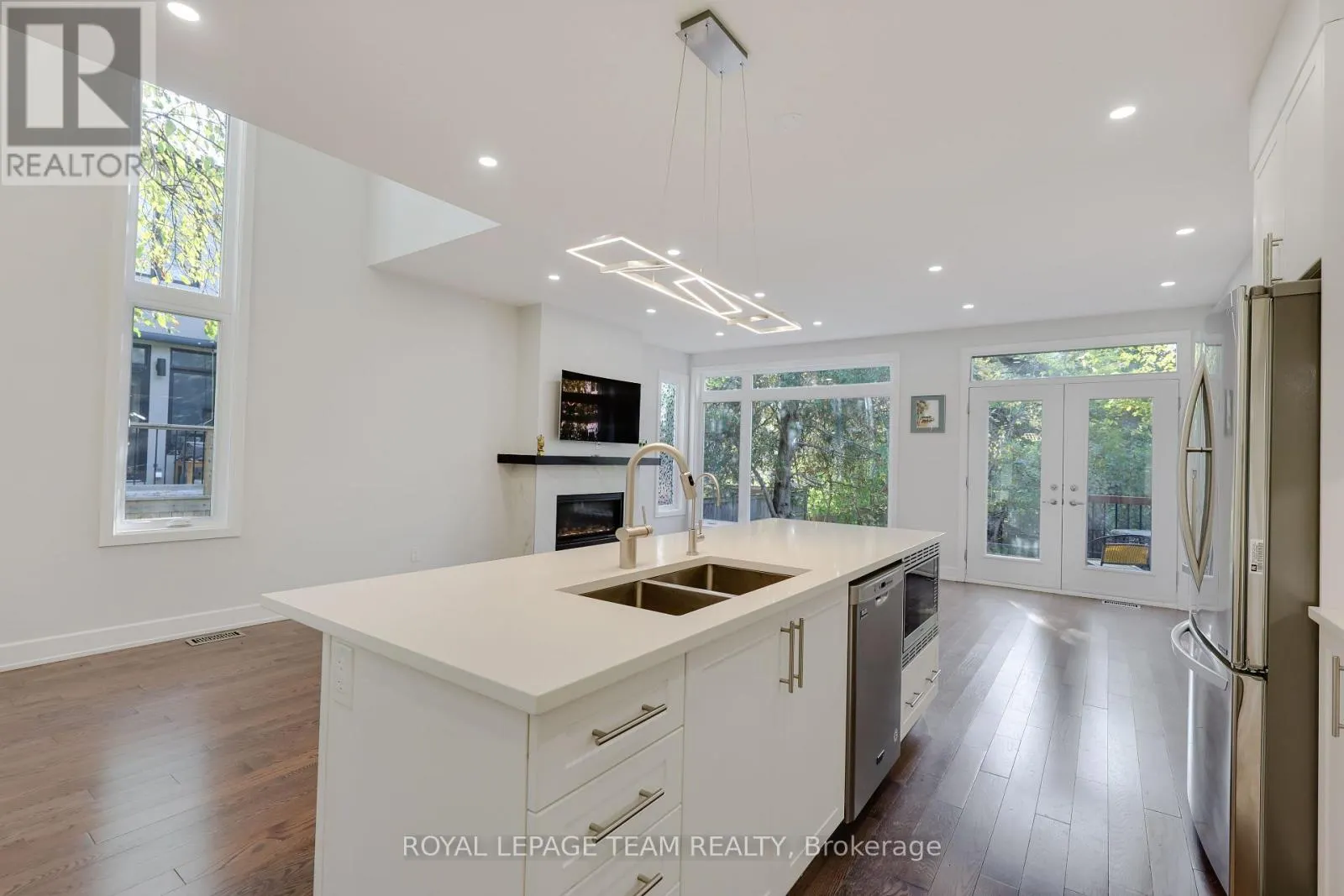 38 SUNNYMEDE AVENUE