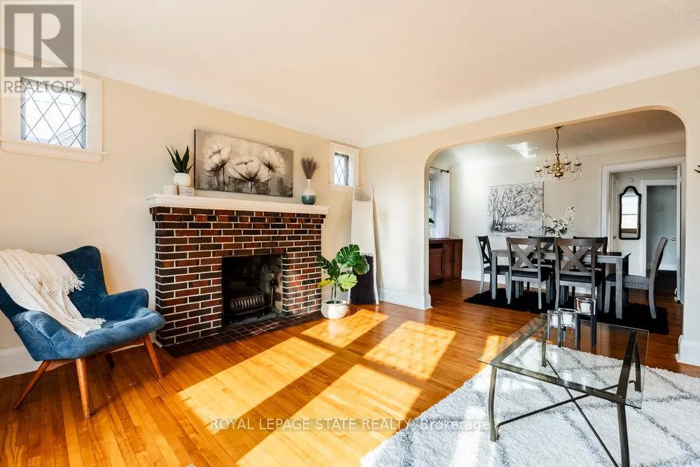 37 LOWER HORNING ROAD