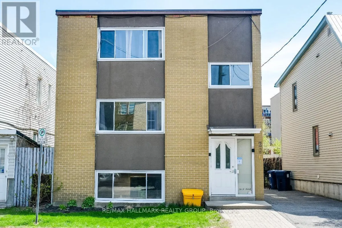 3 - 296 ST PATRICK STREET