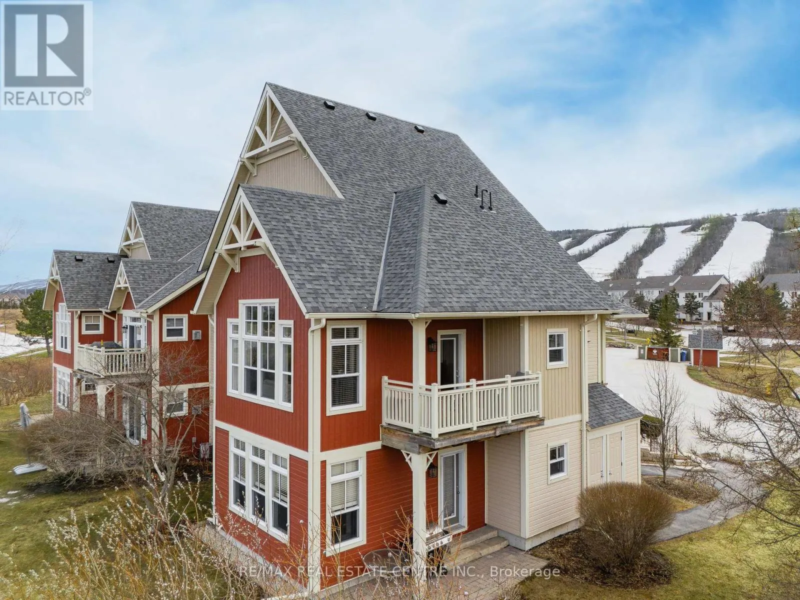 228 - 125 FAIRWAY COURT