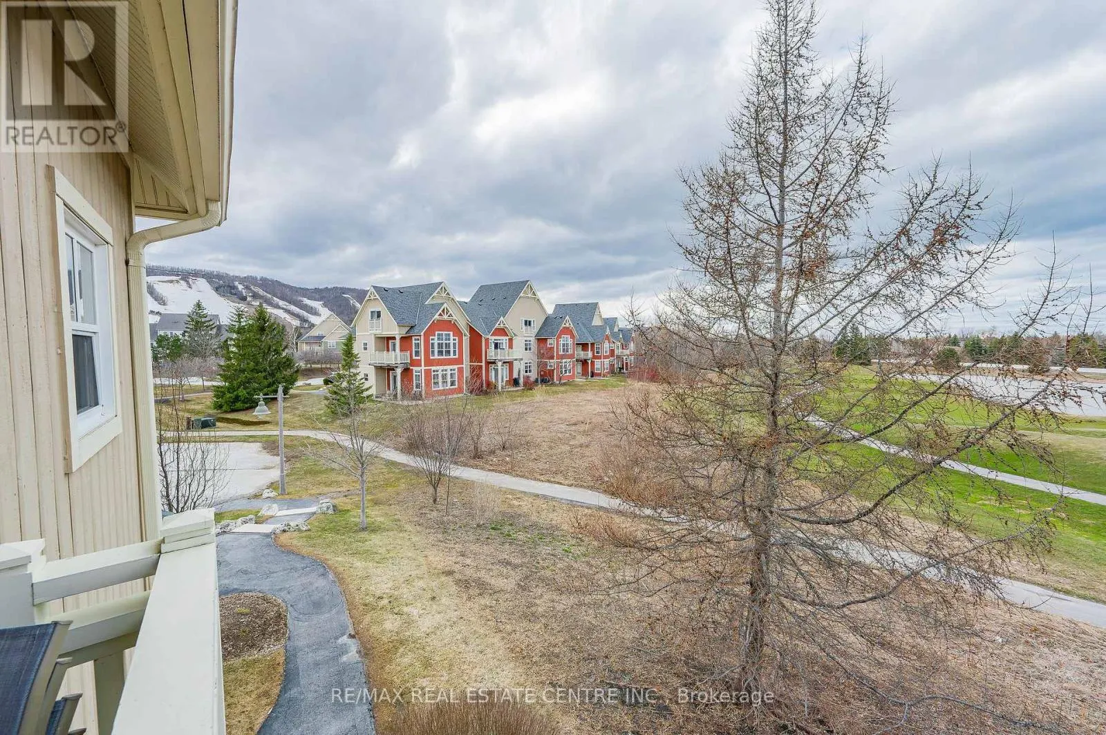 228 - 125 FAIRWAY COURT