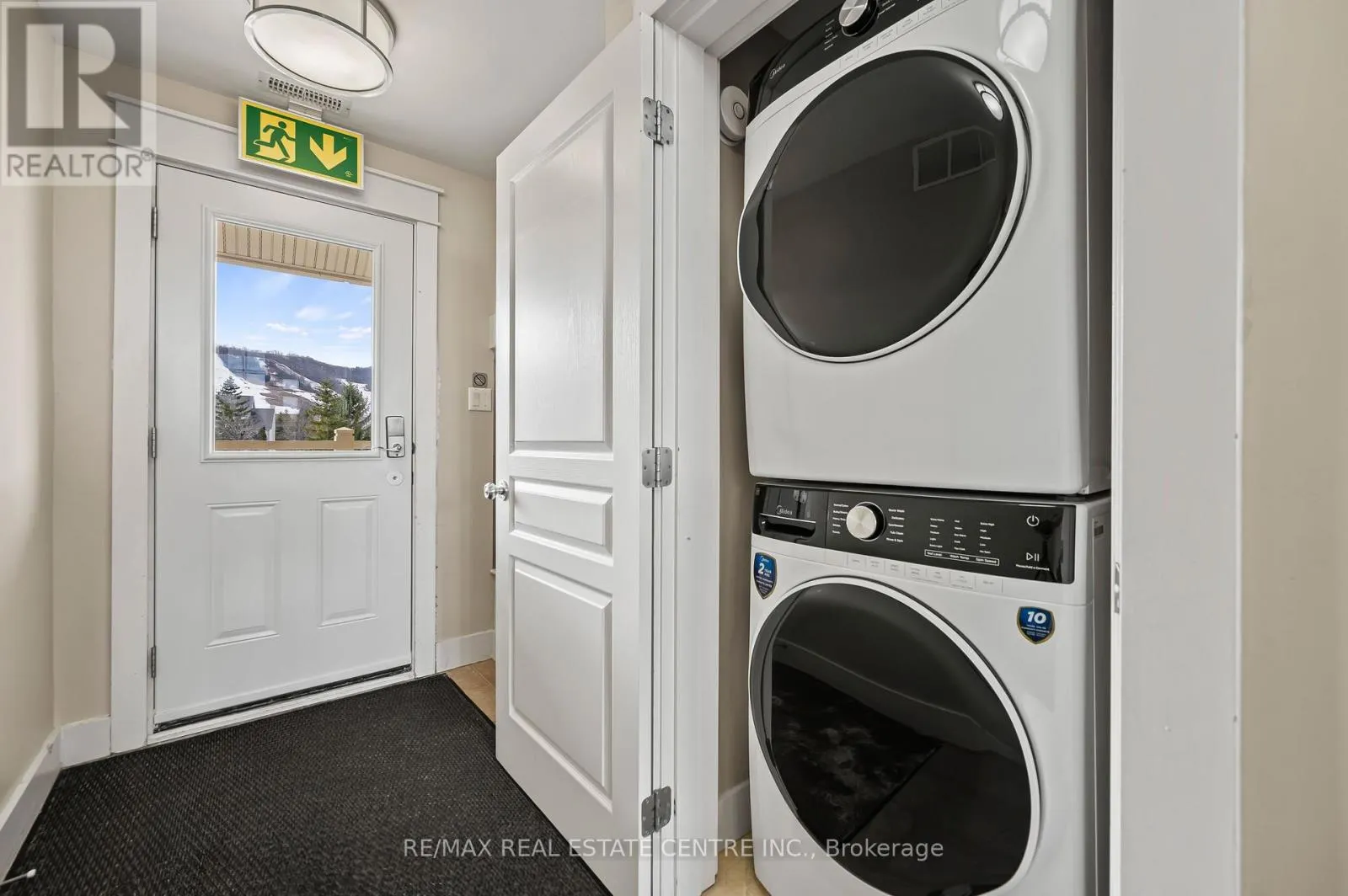 228 - 125 FAIRWAY COURT