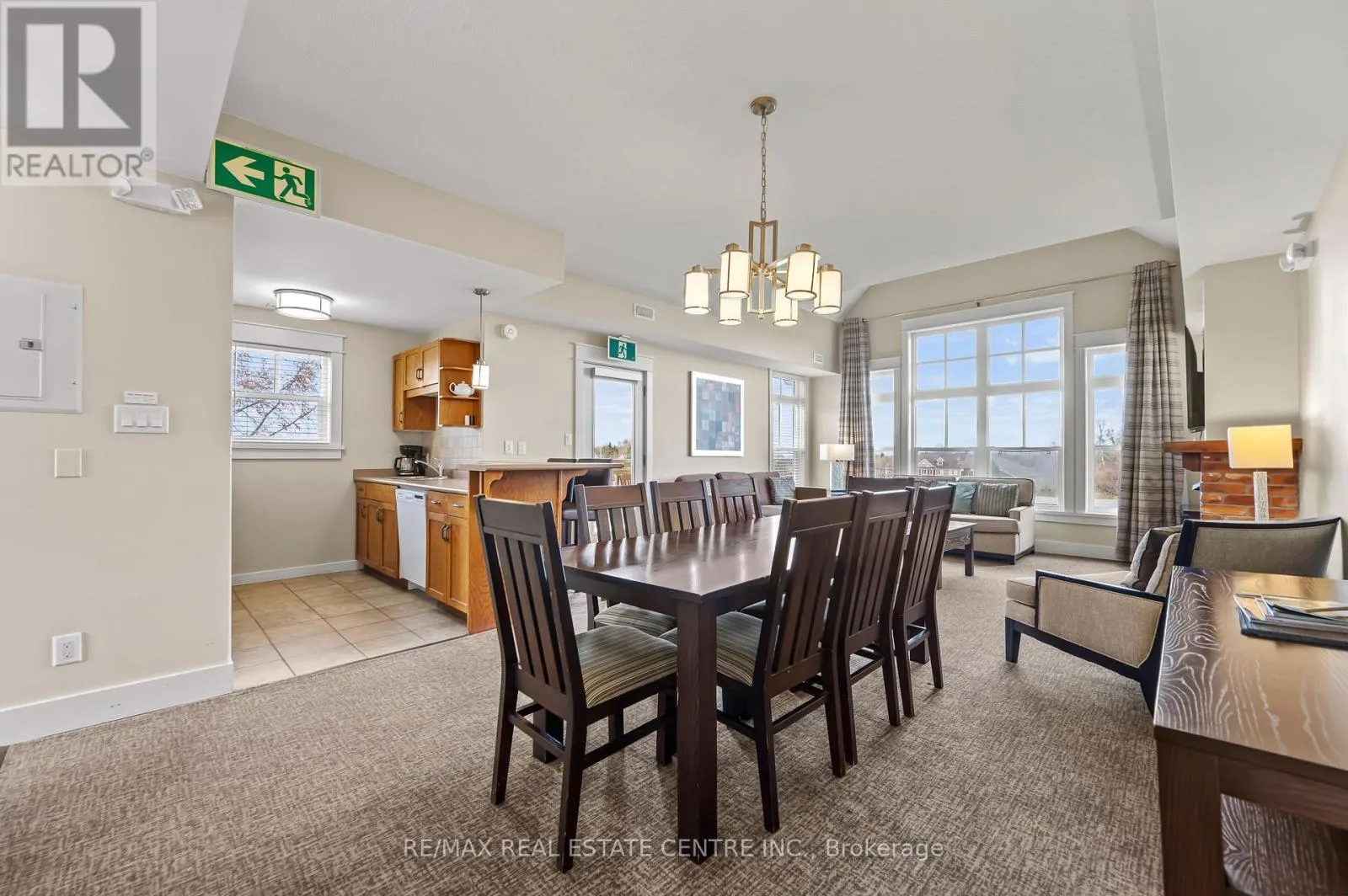 228 - 125 FAIRWAY COURT