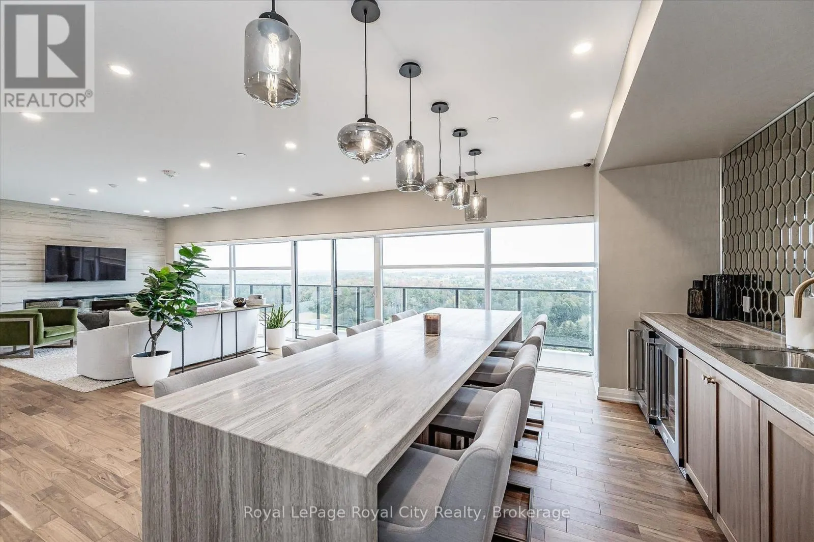 409 - 1878 GORDON STREET, #409