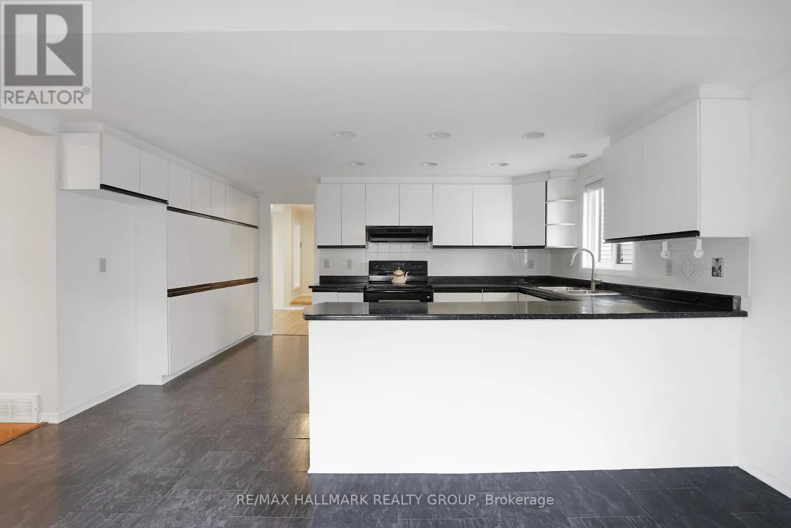 6 ROBINA AVENUE