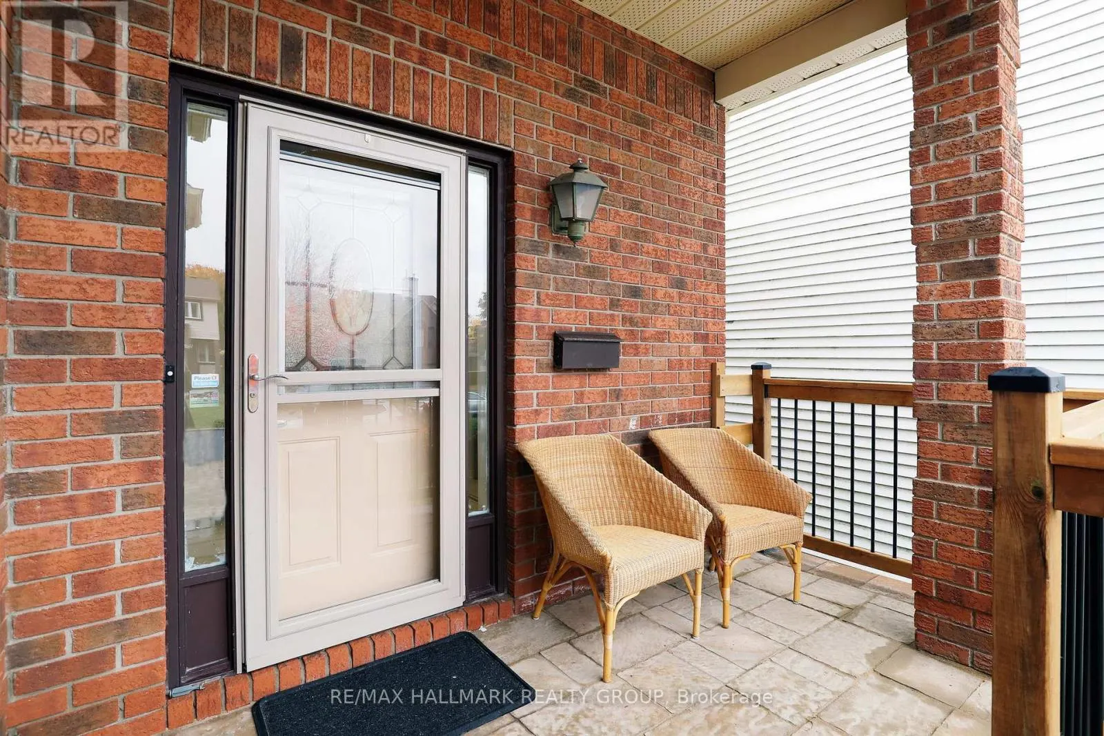 6 ROBINA AVENUE