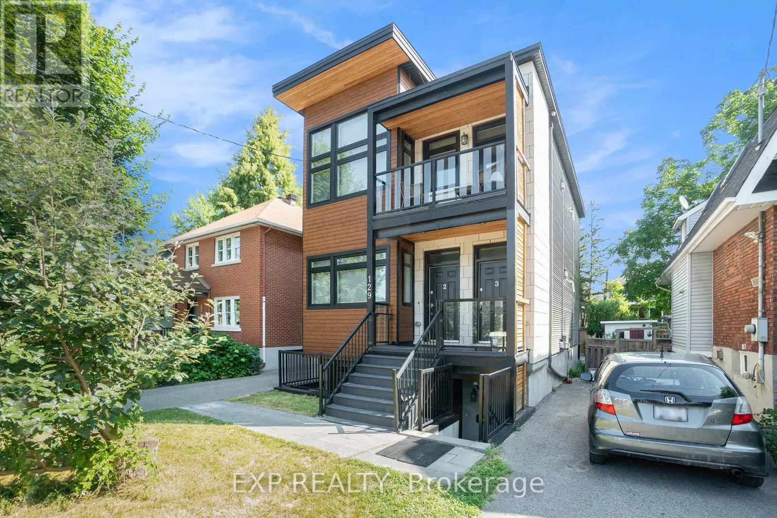 2 - 129 SMIRLE AVENUE