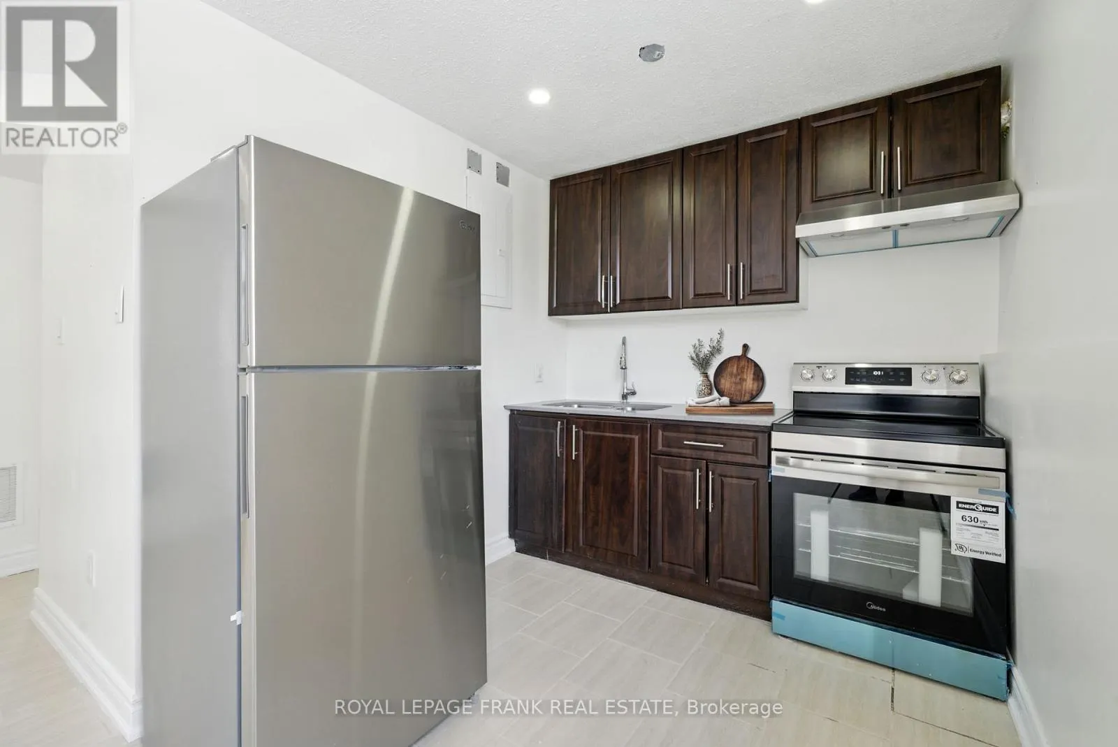 1 - 88 MARY STREET W, #1