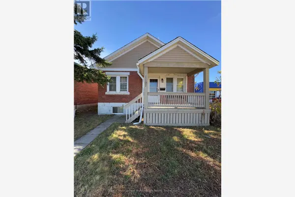 1107 ALGONQUIN AVENUE