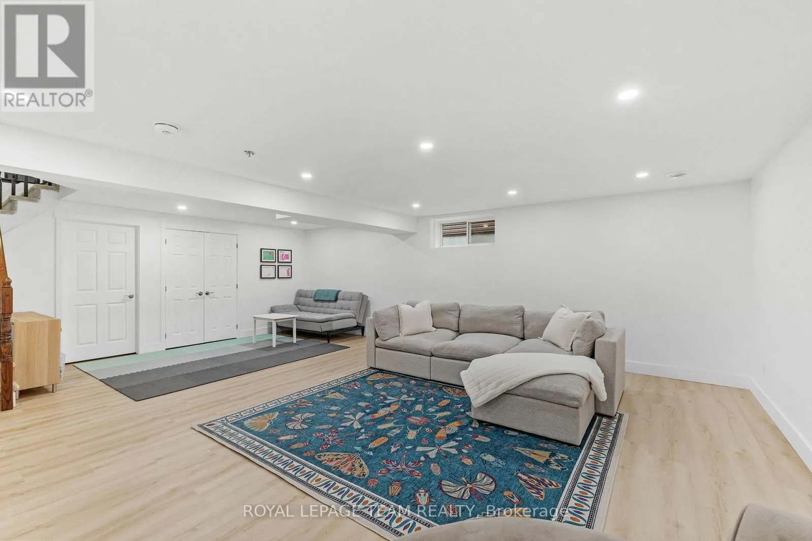 248 SHINNY AVENUE