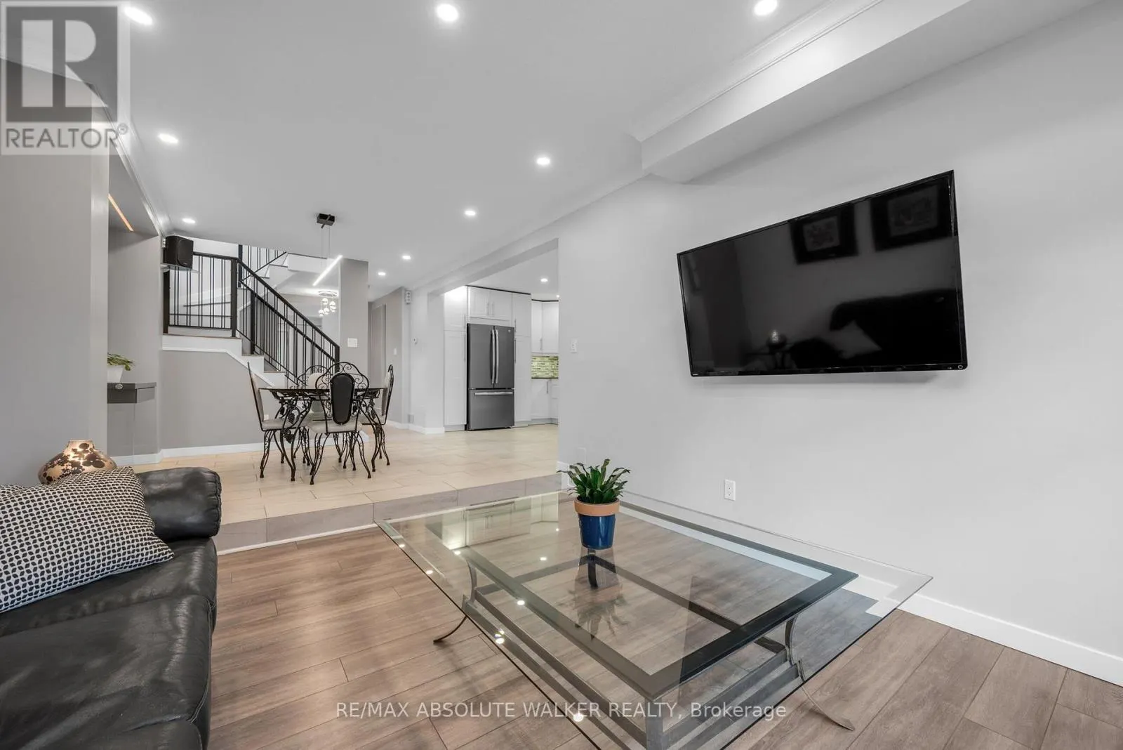 32 ACKLAM TERRACE