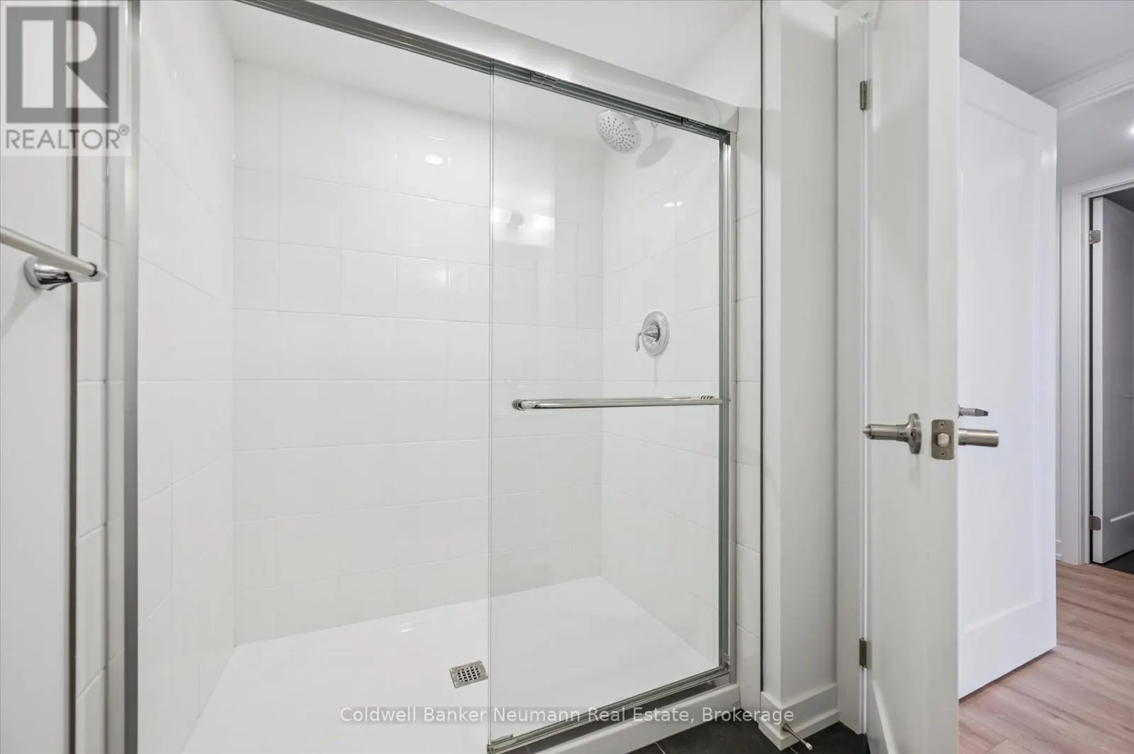 41 - 940 DAVID STREET N, #41