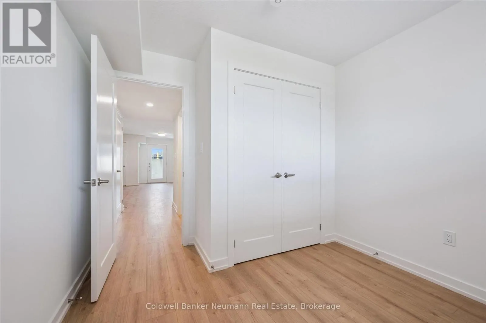 41 - 940 DAVID STREET N, #41