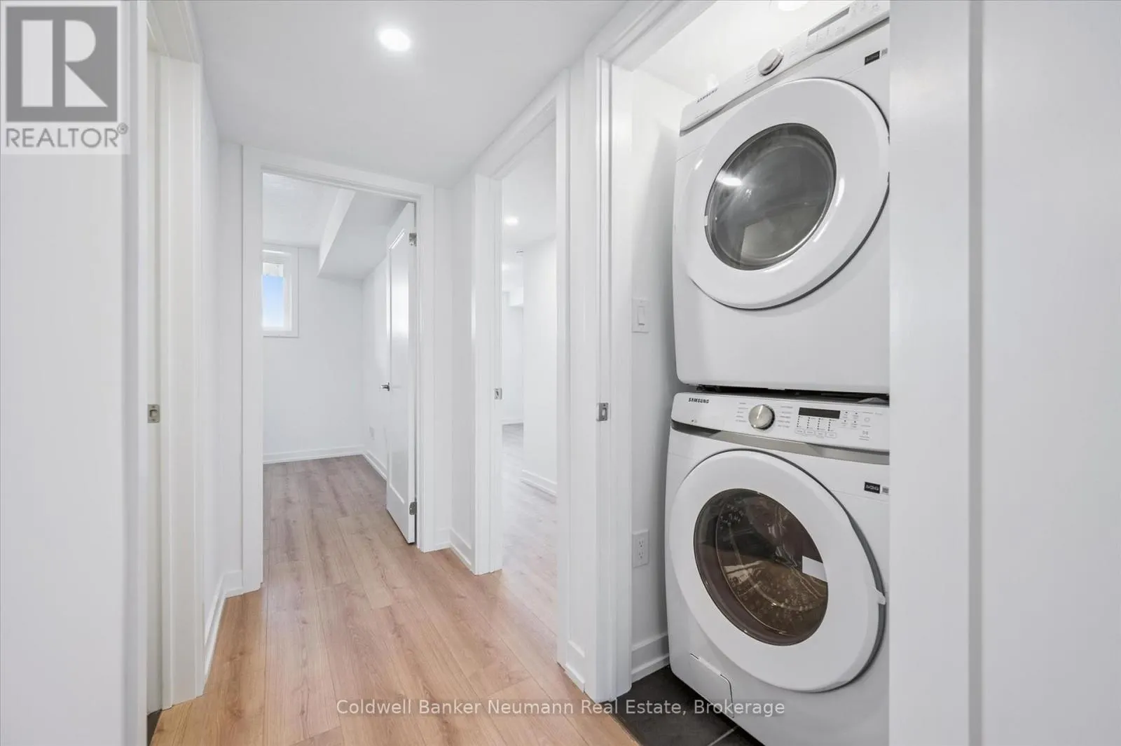 41 - 940 DAVID STREET N, #41