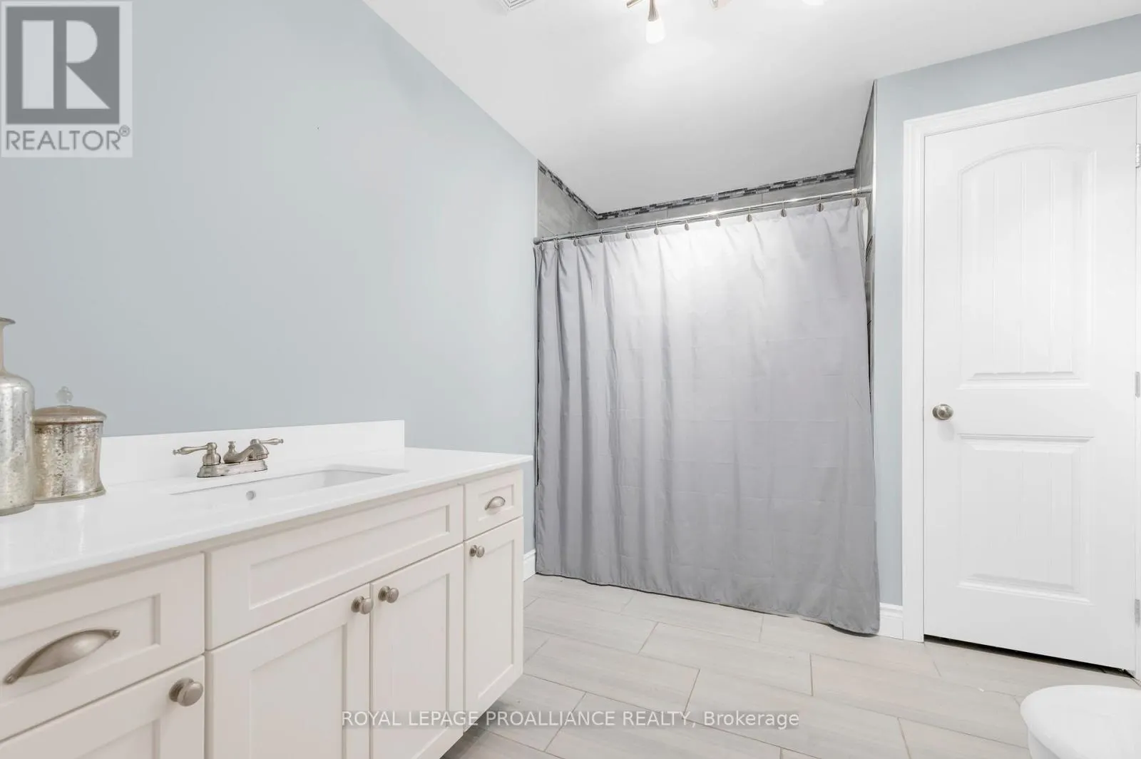 217 SCRIVER ROAD